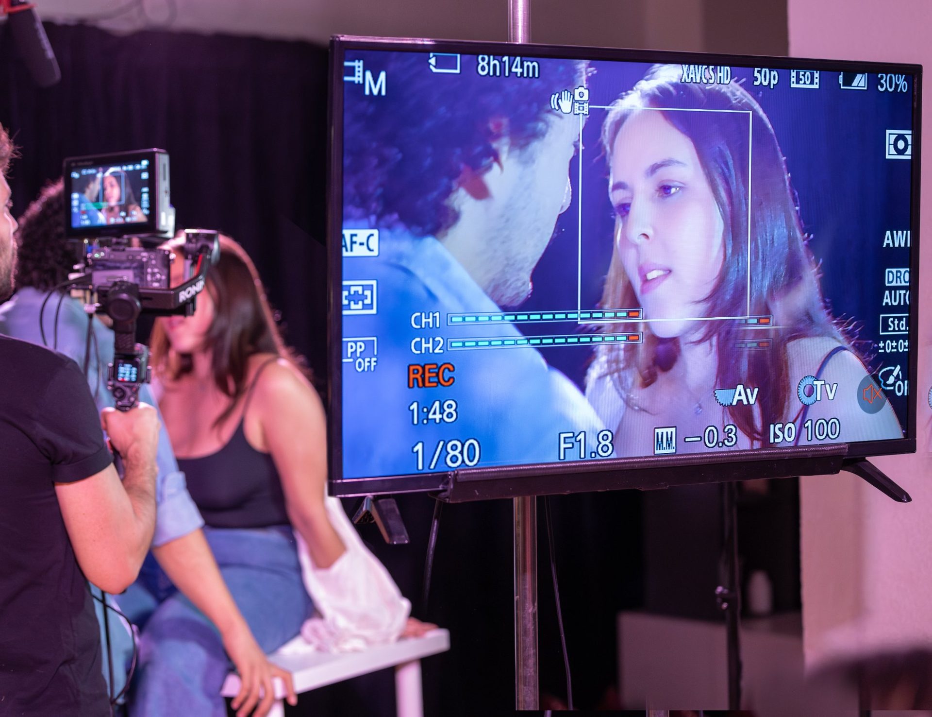Una escena vista por el monitor durante la grabación